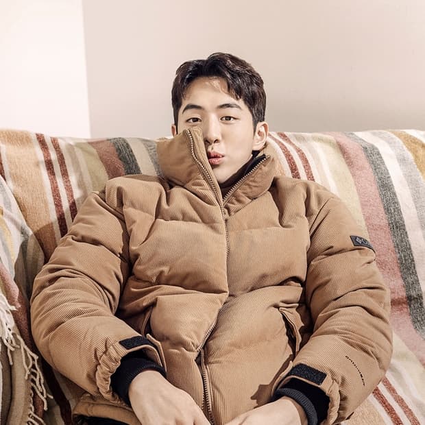 컬럼비아 잡스 스위프 구스다운 코듀로이 패딩 팝니다