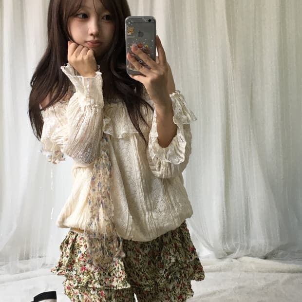 빈티지 레이스 오픈숄더 플라워 모리 페어리 코디세트