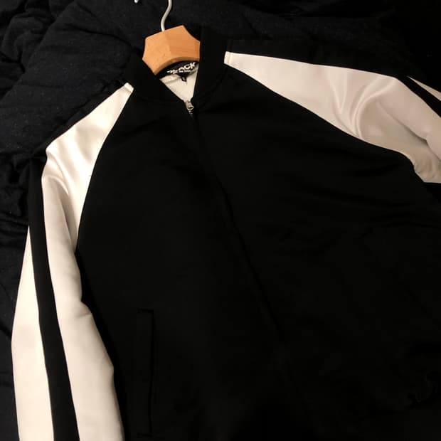 꼼데가르송 블랙 리버시블 스카쟌