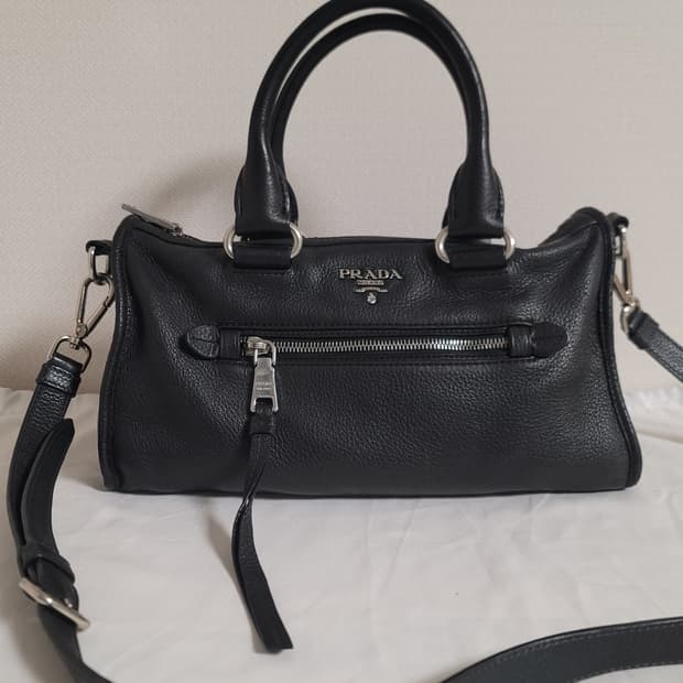 프라다 가방,토트백,숄더백(디올샤넬보테가루이비통구찌셀린느생로랑발렌시아가)