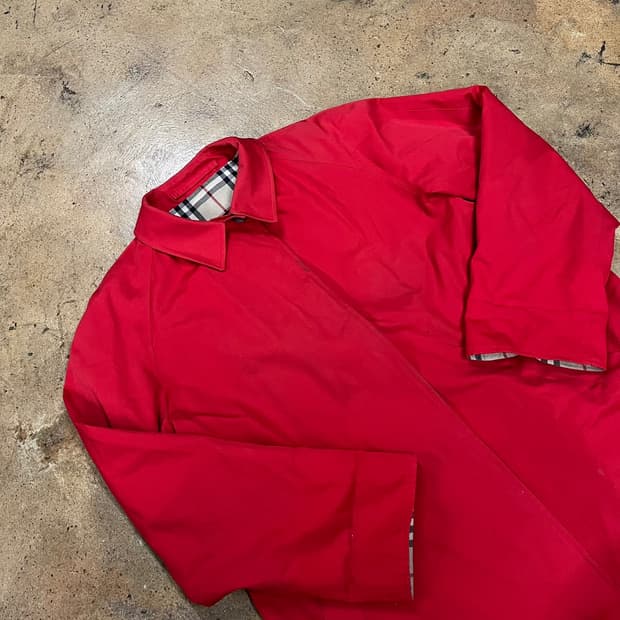 [정품] 버버리 레드 체크 안감 코트 b10