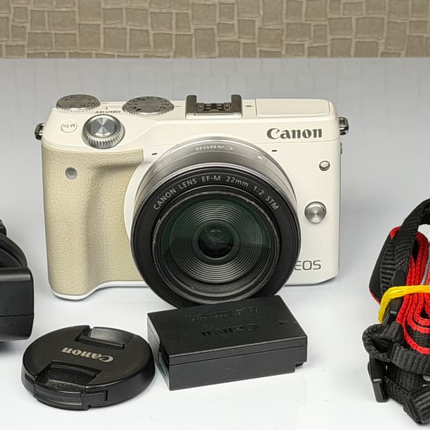 캐논 EOS M3 화이트, EFM 22mm F2 STM 렌즈