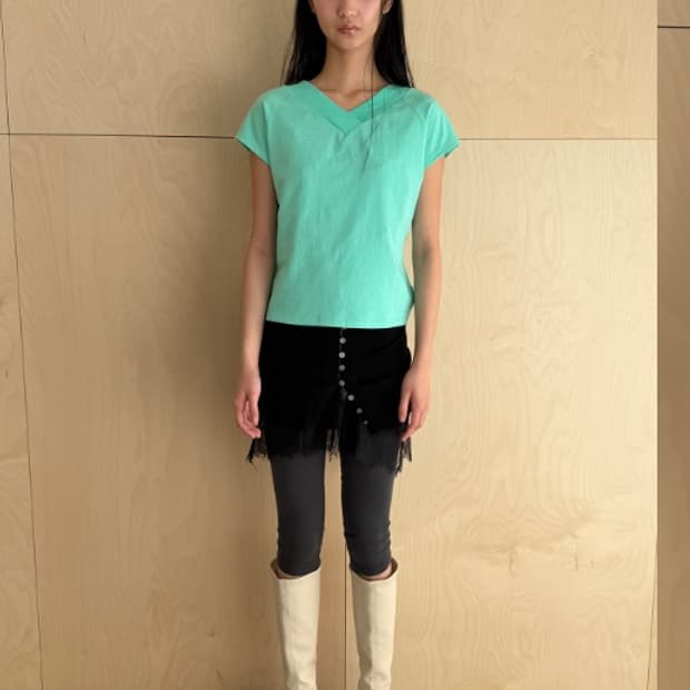 세릭 민트 브이넥 반팔 