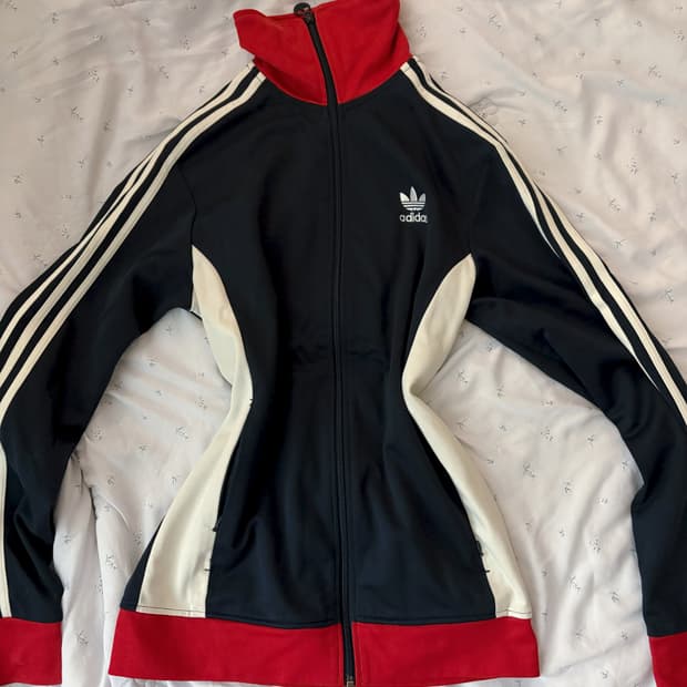 (남녀공용)(M.I.K)아디다스 유로파 트랙탑 져지