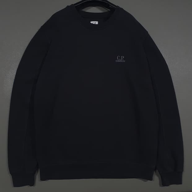 씨피컴퍼니 신형 22FW 디아고날 플리스 로고 맨투맨 스웻셔츠 블랙 XL