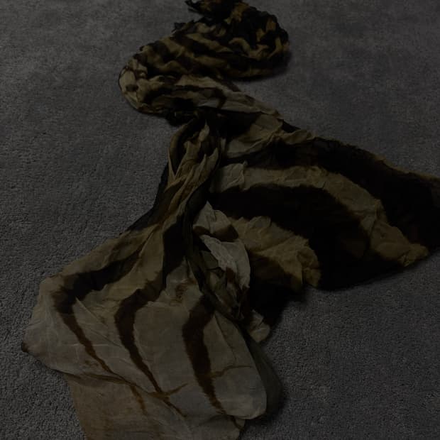 Vintage minimal grunge mood scarf