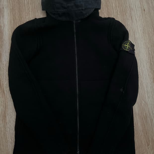 스톤아일랜드 니트집업