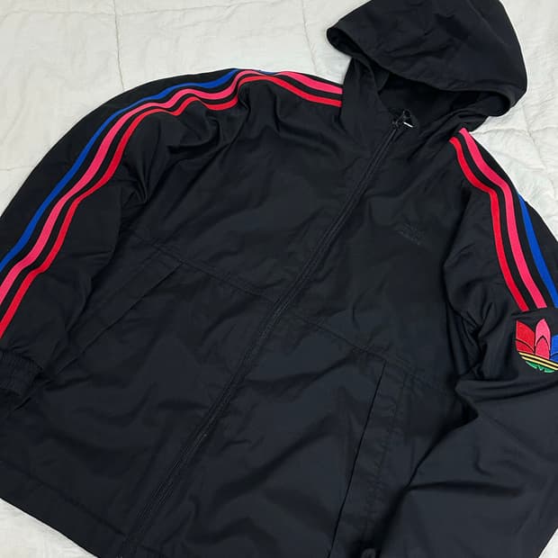 아디다스 파이어버드 삼선 후드 바람막이 미디움