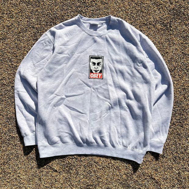 오베이(OBEY) 그레이 맨투맨