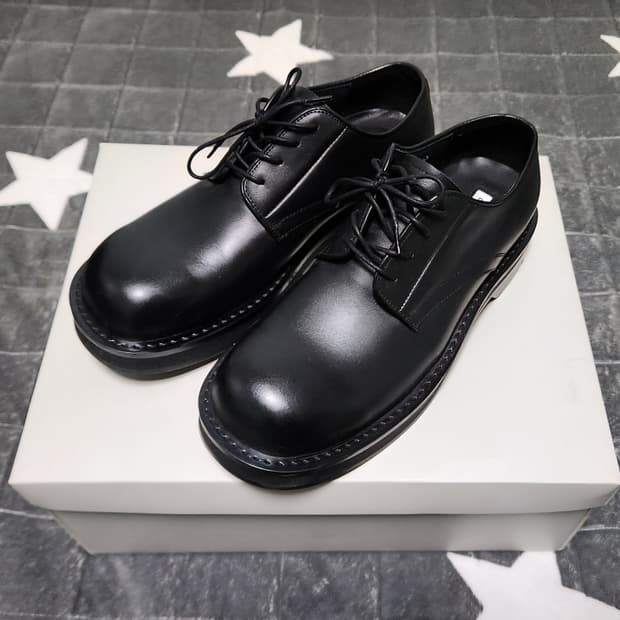 로스트가든 포릭 더비슈즈 블랙 (255)