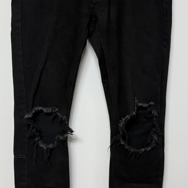 mnml 디스트로이드 스키니진