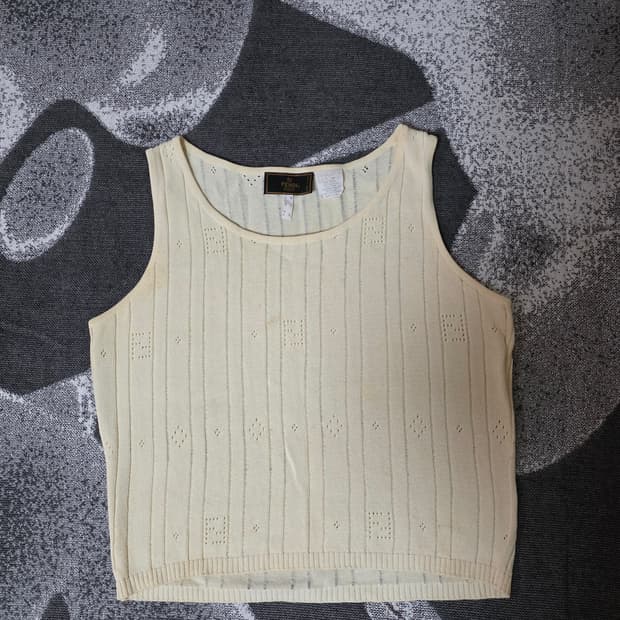 FENDI 펜디 정품 포인텔 크롭 니트 슬리브리스