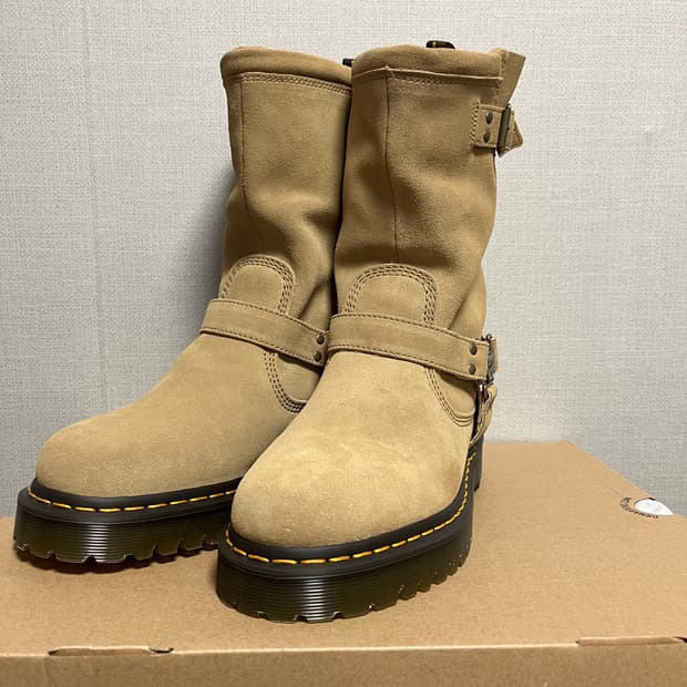 닥터마틴 애니스톤 하이 바이커 부츠