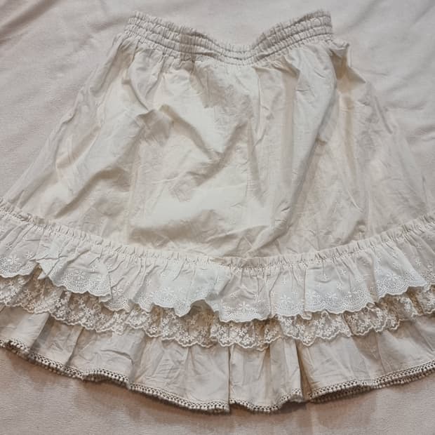 레이스 프릴 스커트