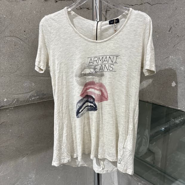 아르마니 진스 반팔 티셔츠