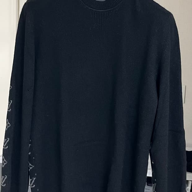 루이비통 / 하프앤하프 모노그램 캐시미어 니트 / 블랙 / M