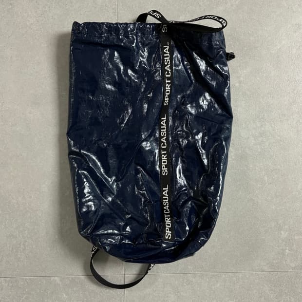 헤리티지 플로스 페이턴트 스포츠백 네이비