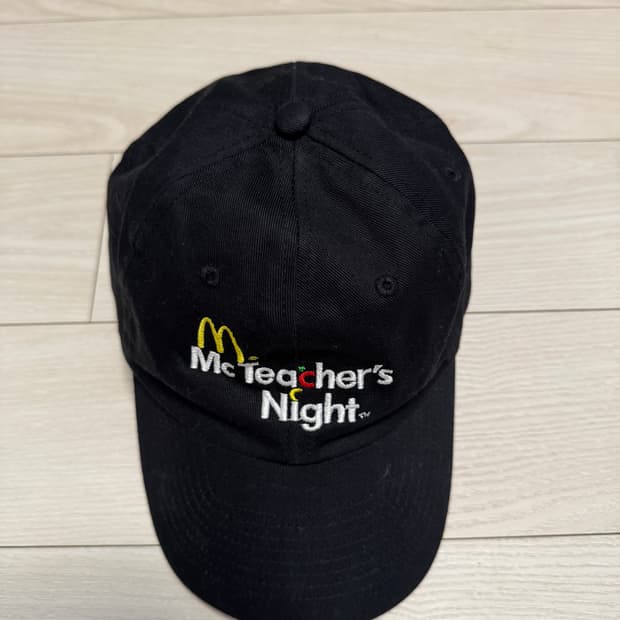 맥도날드 McTeachers’ day Crew cap