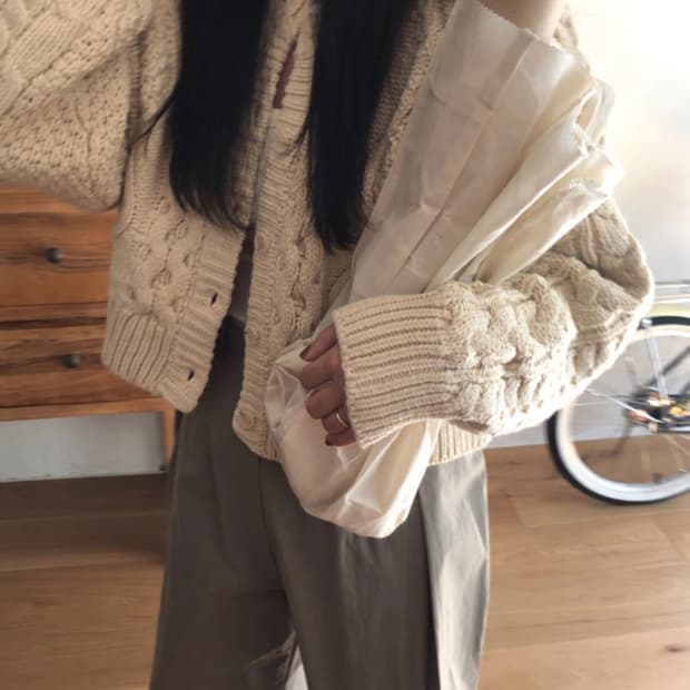크롭 가디건