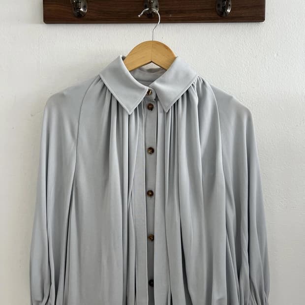 버버리 블라우스