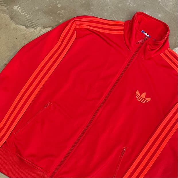 105 아디다스 파이어버드 레드 트랙탑