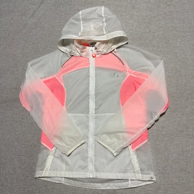 노스페이스 경량 바람막이