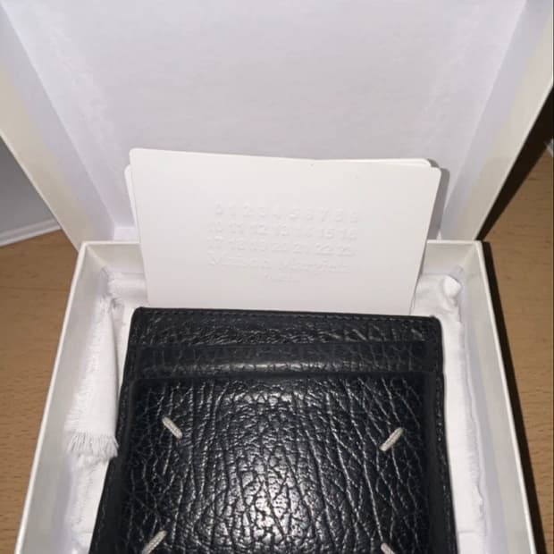 마르지엘라 카드 홀더 (상자 있음)