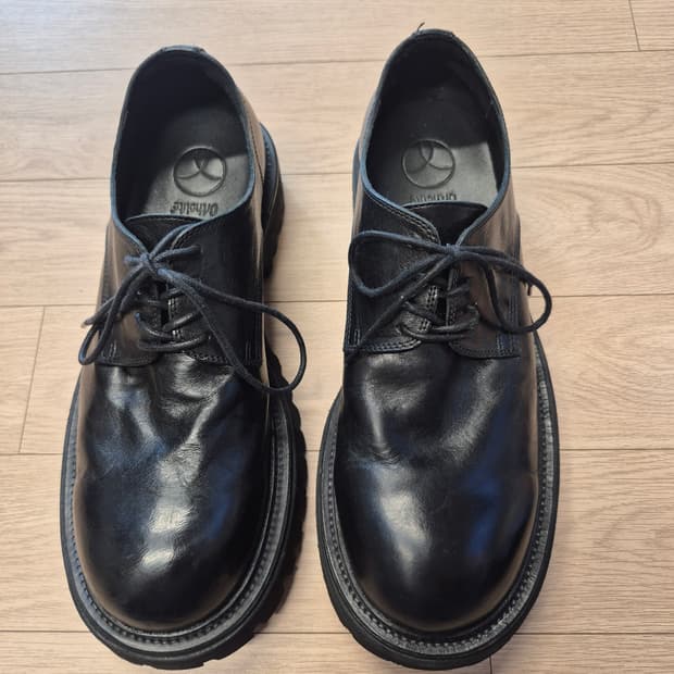 야세 6.5cm 페더 코만도솔 홀스하이드 더비 블랙