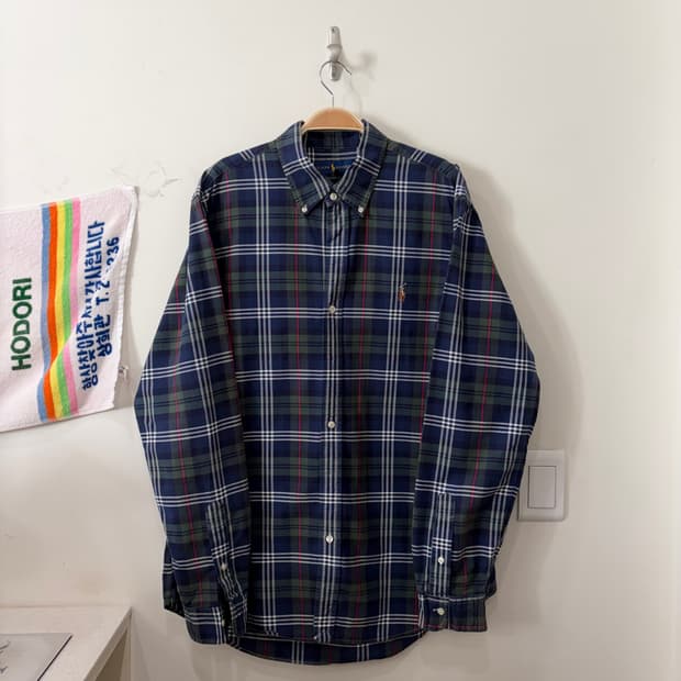 38. 폴로 체크셔츠