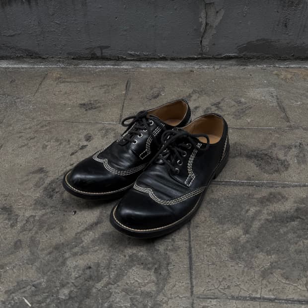 꼼데가르송 옴므 하트쉐입 윙팁 더비슈즈