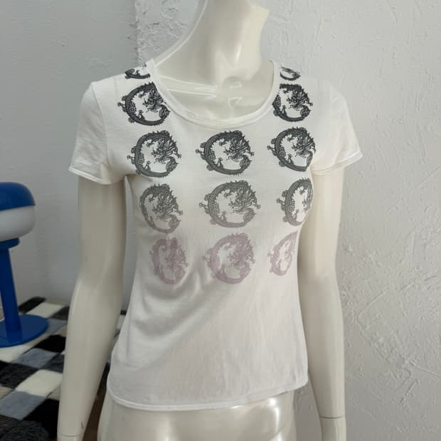 빈티지 VIVIENNE TAM 화이트 드래곤 티셔츠