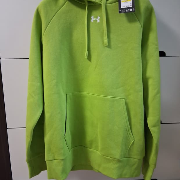 언더아머 라임색 후드티 -새 상품