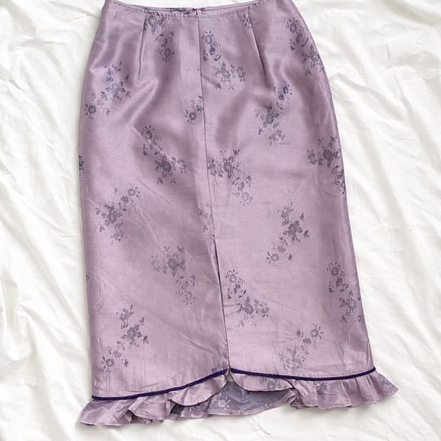 오리엔탈 플라워 미디 스커트