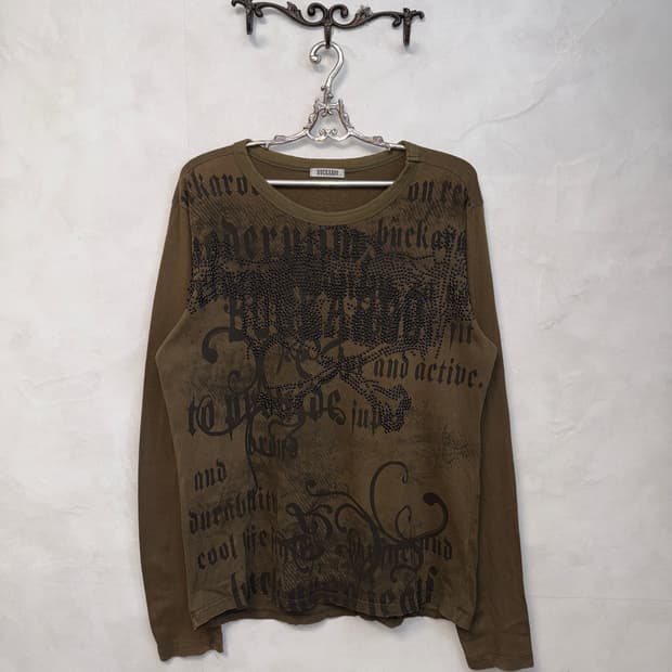 Buckaroo khaki brown lettering skull t