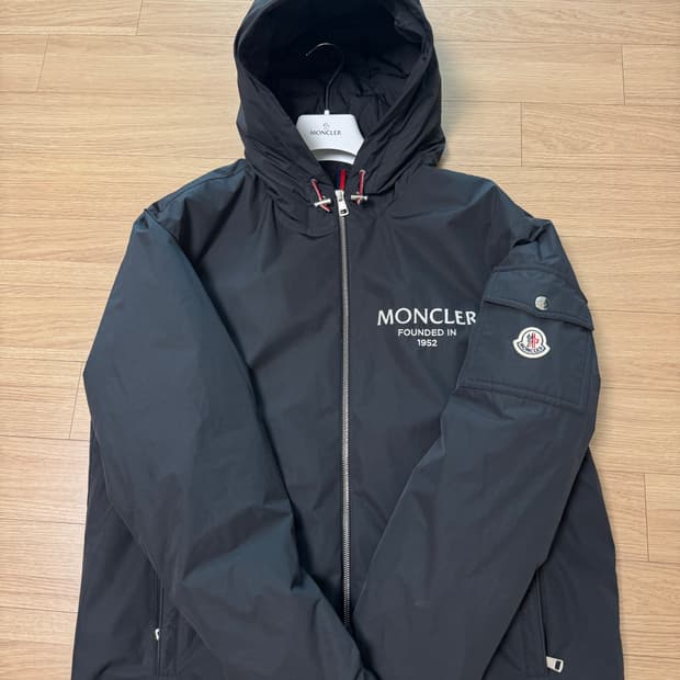 몽클레어 패딩 점퍼 