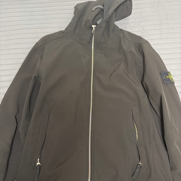 스톤아일랜드 바람막이 xl