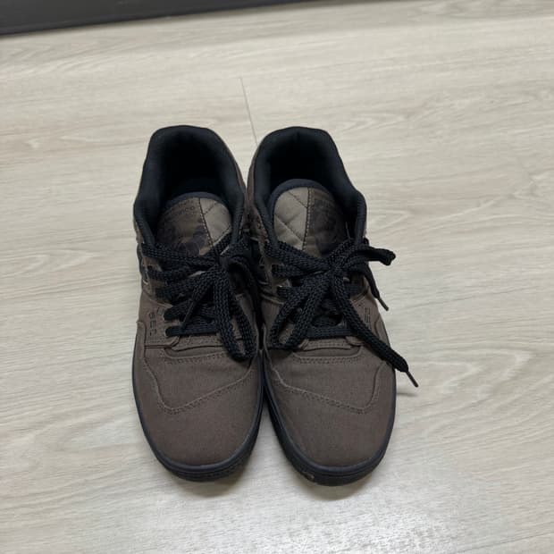 뉴발x디스이즈네버댓 550 (255)