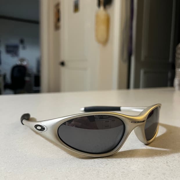 오클리 미뉴트 1.0 gen2