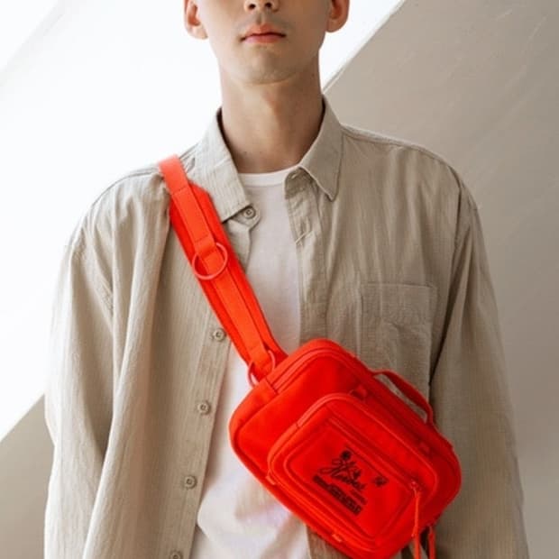 라프시몬스x이스트팩 루프링 웨이스트백