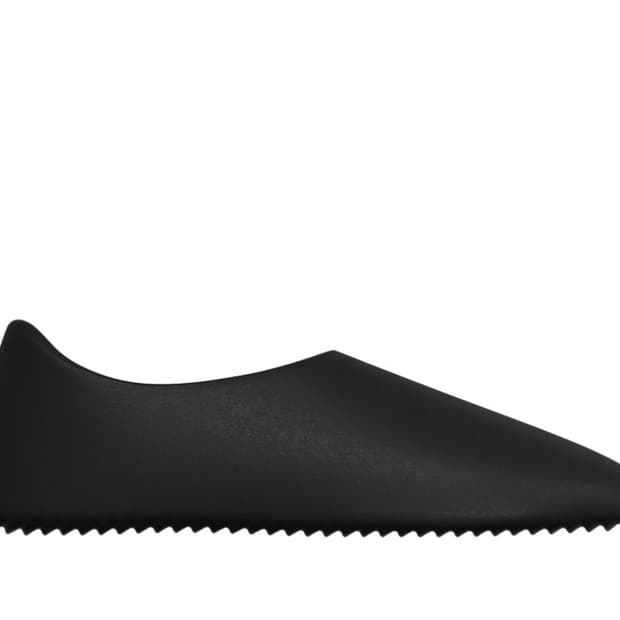 Yeezy SL-01 블랙, 화이트 7사이즈