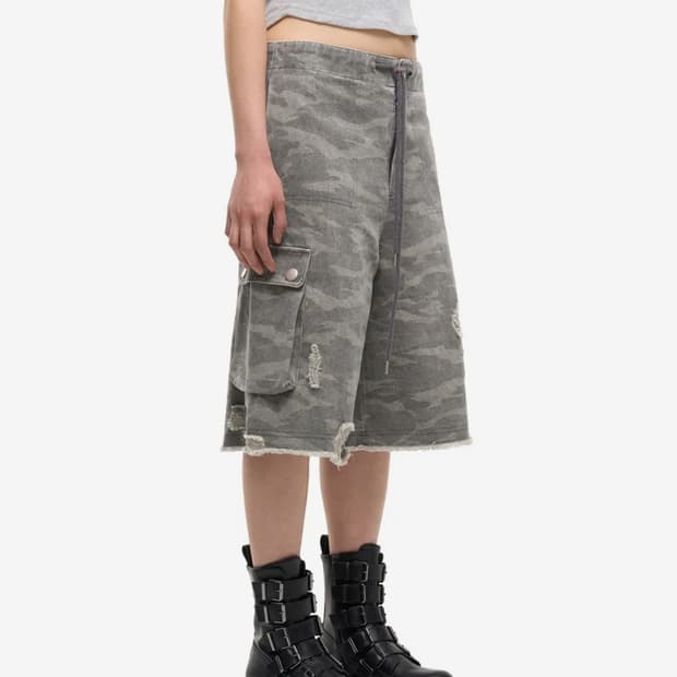걸스걸스 VINTAGE CAMO SHORTS