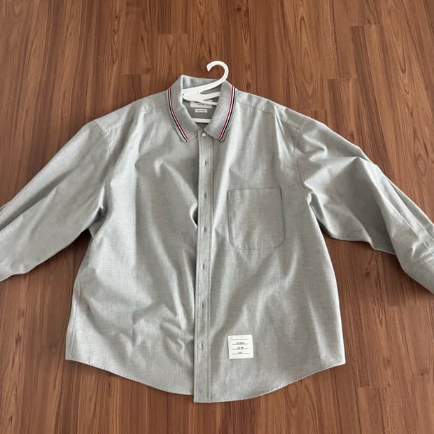톰브라운 오버핏 셔츠 그레이 사이즈 4