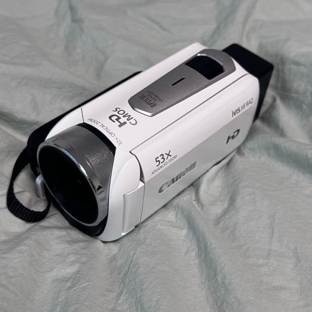 빈티지 캠코더 Canon iVIS HF R42