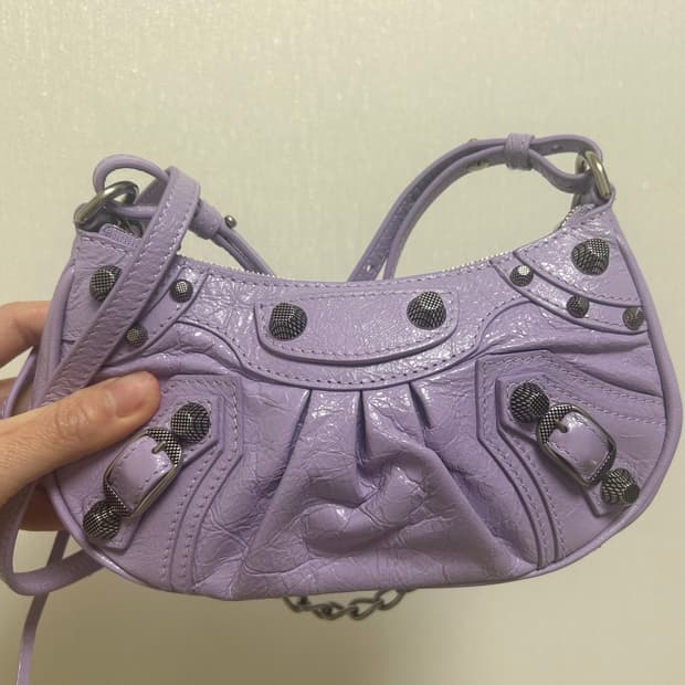 발렌시아가 르카골 미니 램스킨 크로스백