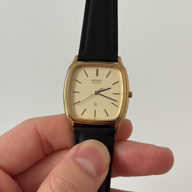 1980s Chariot Texture Gold Tank Quartz