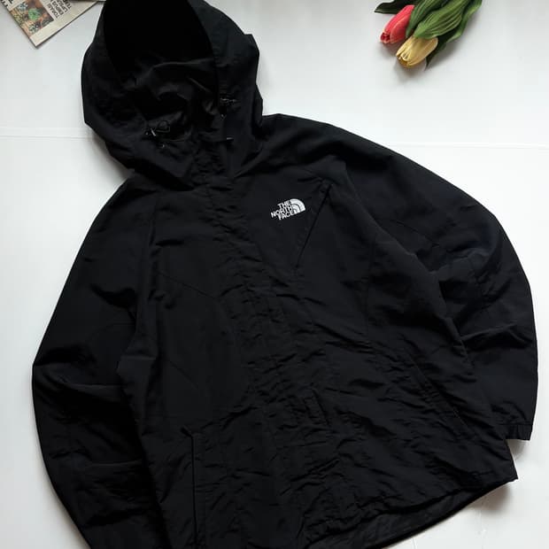 노스페이스 블랙 바람막이