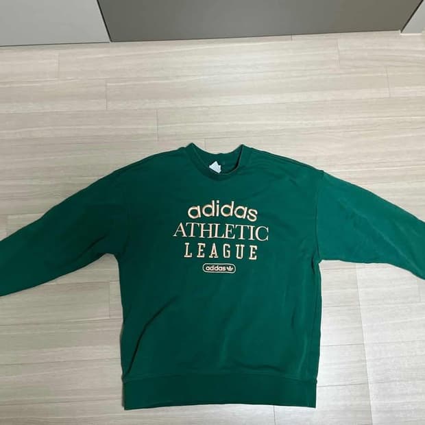 아디다스 맨투맨