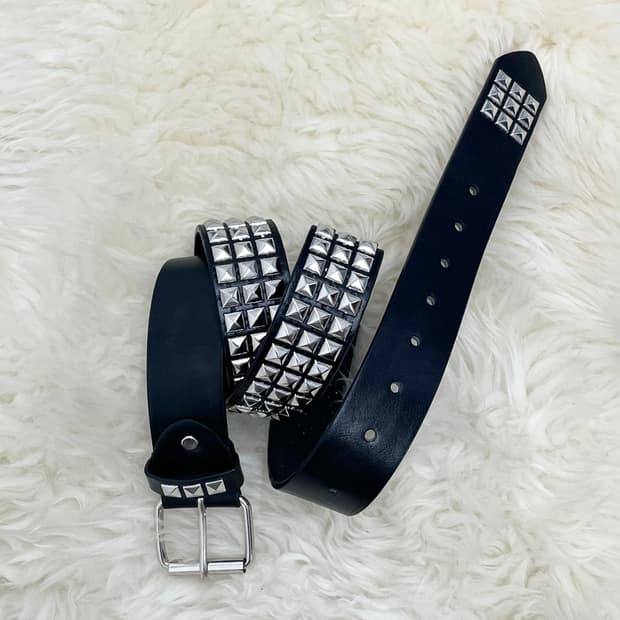 리얼레더 락시크 스터드 버클 벨트