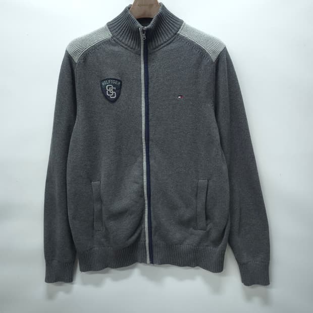 타미힐피거 와펜로고 니트 집업 ( 105~110 )
