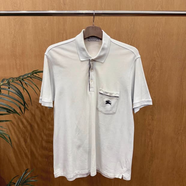 버버리 버버리스 반팔 카라티 포켓 로고 자수 디테일 연하늘